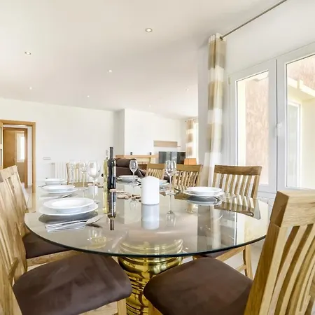 Villa Esperanza - Plusholiddays *