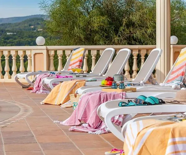 Esperanza - Plusholiddays Кальпе