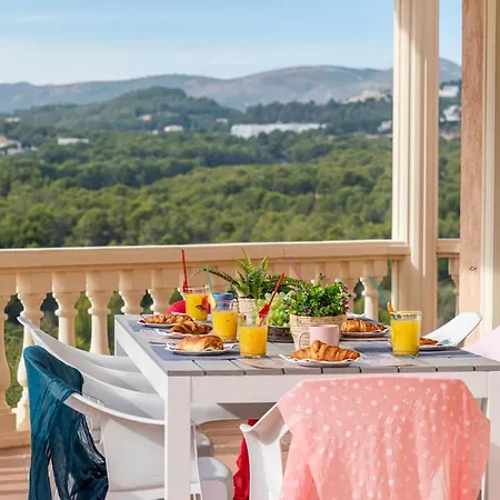 Esperanza - Plusholiddays *